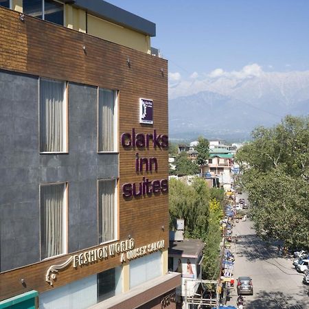 Clarks Inn Suites Kangra Buitenkant foto