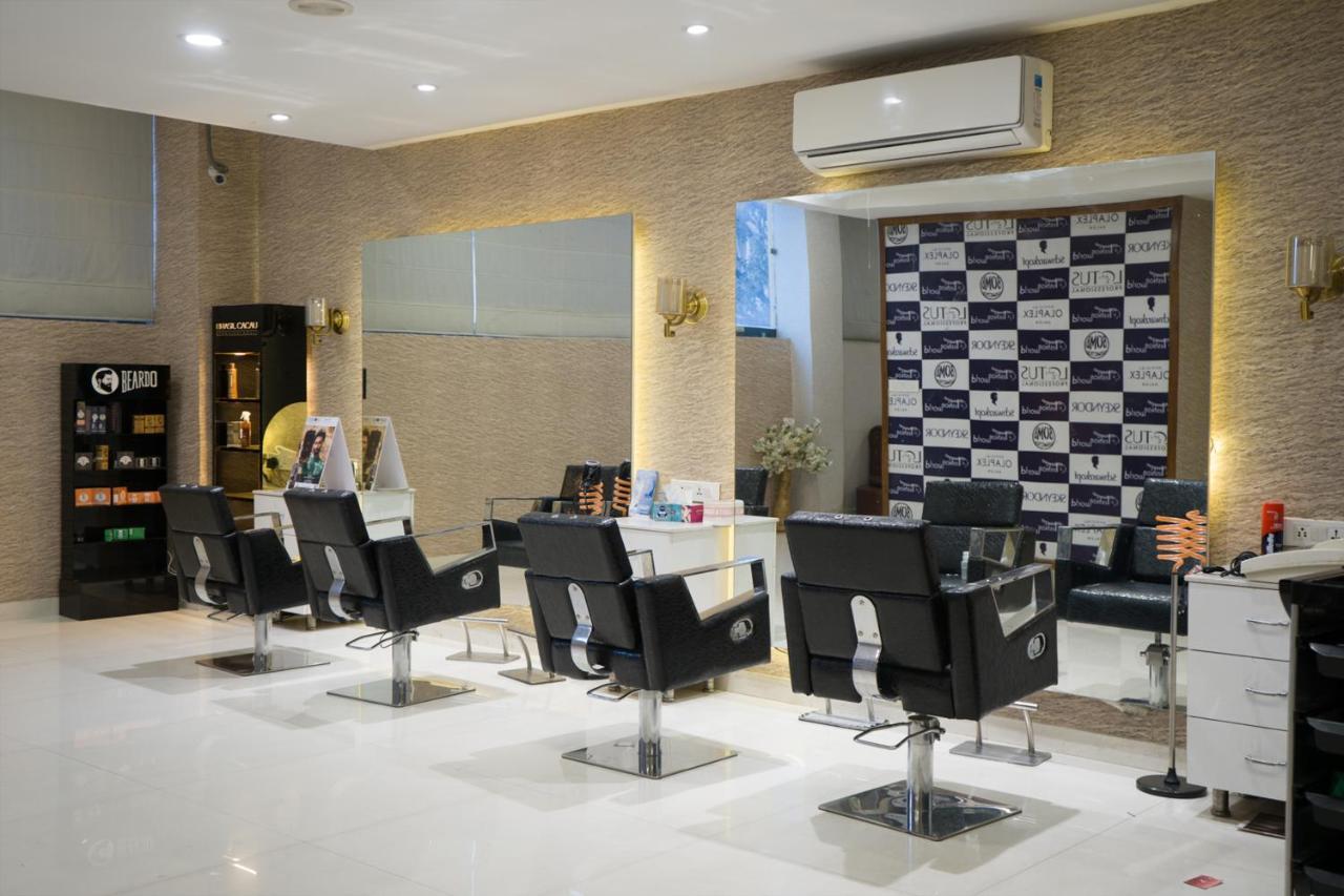 Clarks Inn Suites Kangra Buitenkant foto