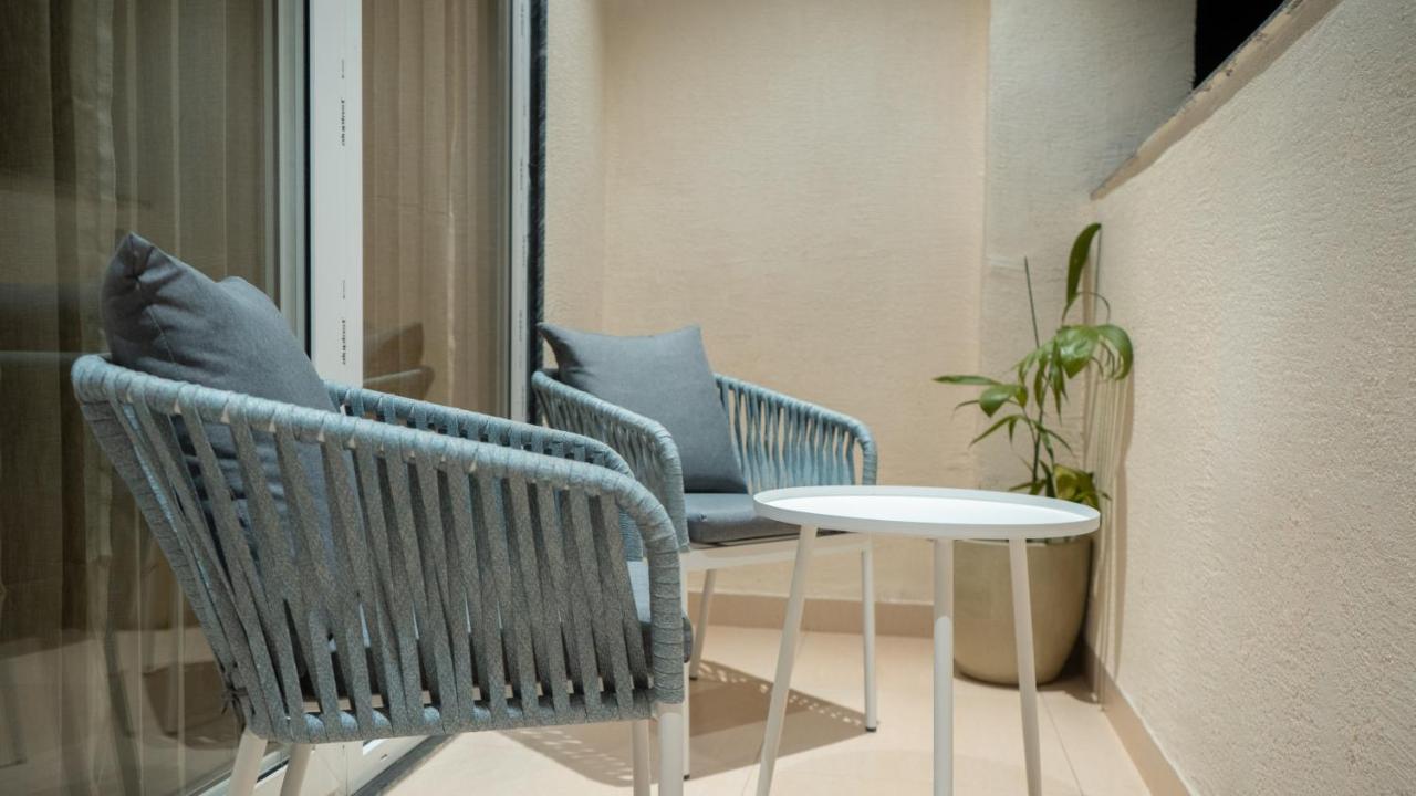 Clarks Inn Suites Kangra Buitenkant foto